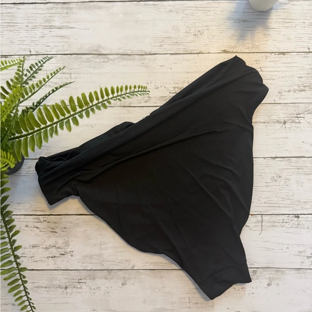 La Vie en Rose - Twisted Waistband Bikini Bottom - Ruching at Hip - Black - L - Picture 2 of 3